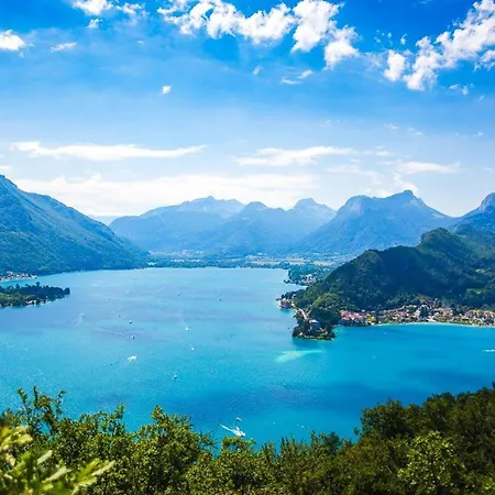 Rayan 4 étoiles - Proche Lac&vieille Ville, Garage Privé, Secteur Recherché Appartement *