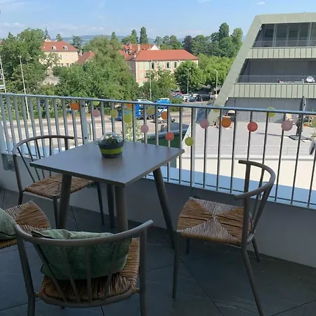 Apartment Rayan 4 Etoiles - Proche & Vieille Ville, Garage Prive, Secteur Recherche Annecy