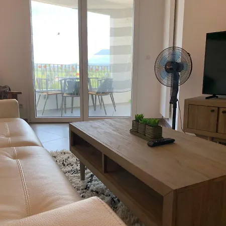 Rayan 4 étoiles - Proche Lac&vieille Ville, Garage Privé, Secteur Recherché Appartement *