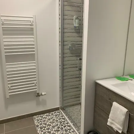 Appartement Rayan 4 étoiles - Proche Lac&vieille Ville, Garage Privé, Secteur Recherché Annecy