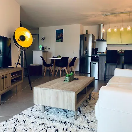 Apartment Rayan 4 Etoiles - Proche & Vieille Ville, Garage Prive, Secteur Recherche *