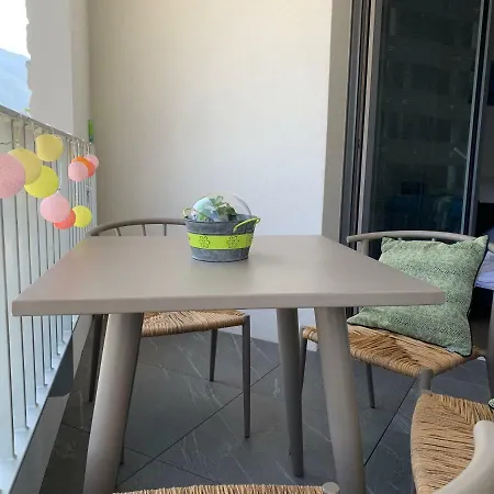 Appartement Rayan 4 étoiles - Proche Lac&vieille Ville, Garage Privé, Secteur Recherché *