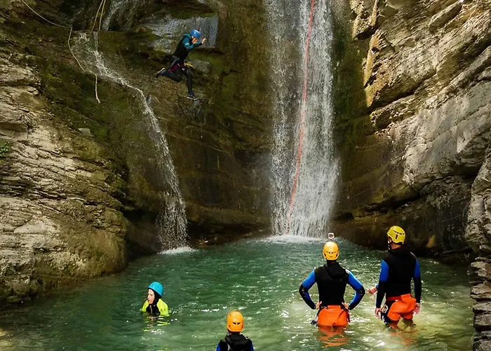 Rayan 4 Etoiles - Proche & Vieille Ville, Garage Prive, Secteur Recherche 阿讷西