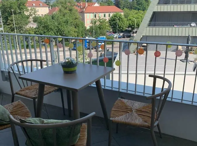 公寓 Rayan 4 Etoiles - Proche & Vieille Ville, Garage Prive, Secteur Recherche 阿讷西