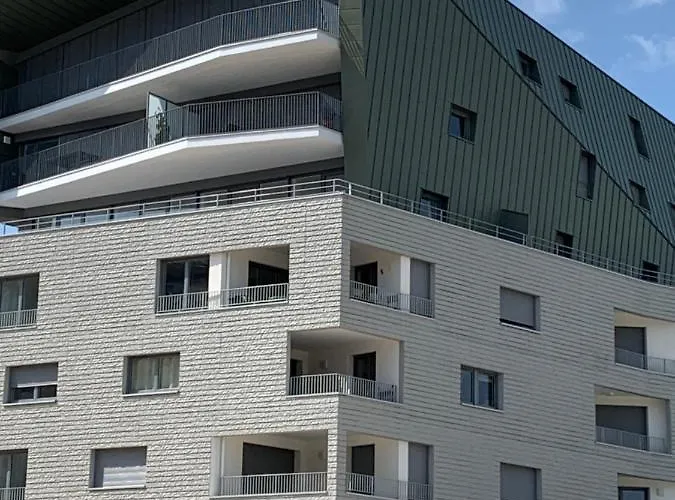 Rayan 4 Etoiles - Proche & Vieille Ville, Garage Prive, Secteur Recherche 阿讷西